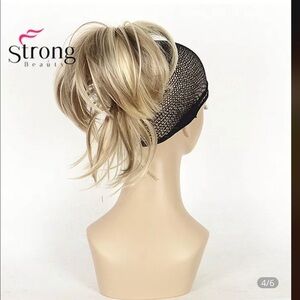 Your basic pony tail.#613